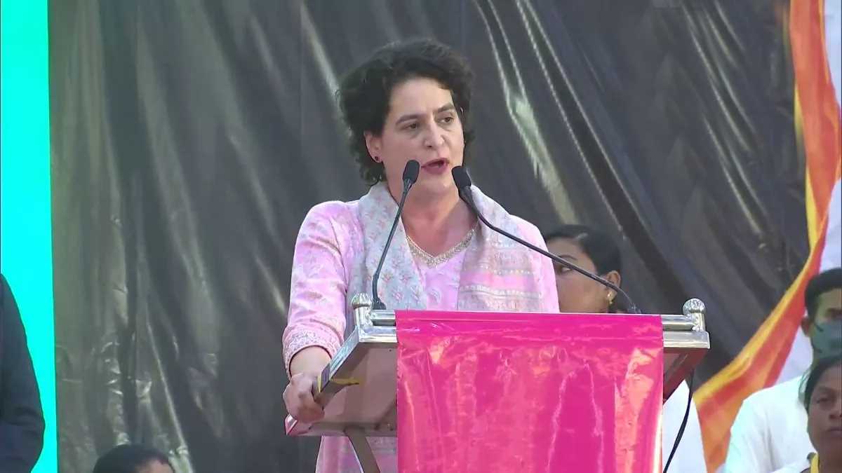 सरकार बनने पर लागू होगी गृहलक्ष्मी योजना, घरेलू महिलाओं को हर महीने मिलेंगे 2000 रुपये : कांग्रेस